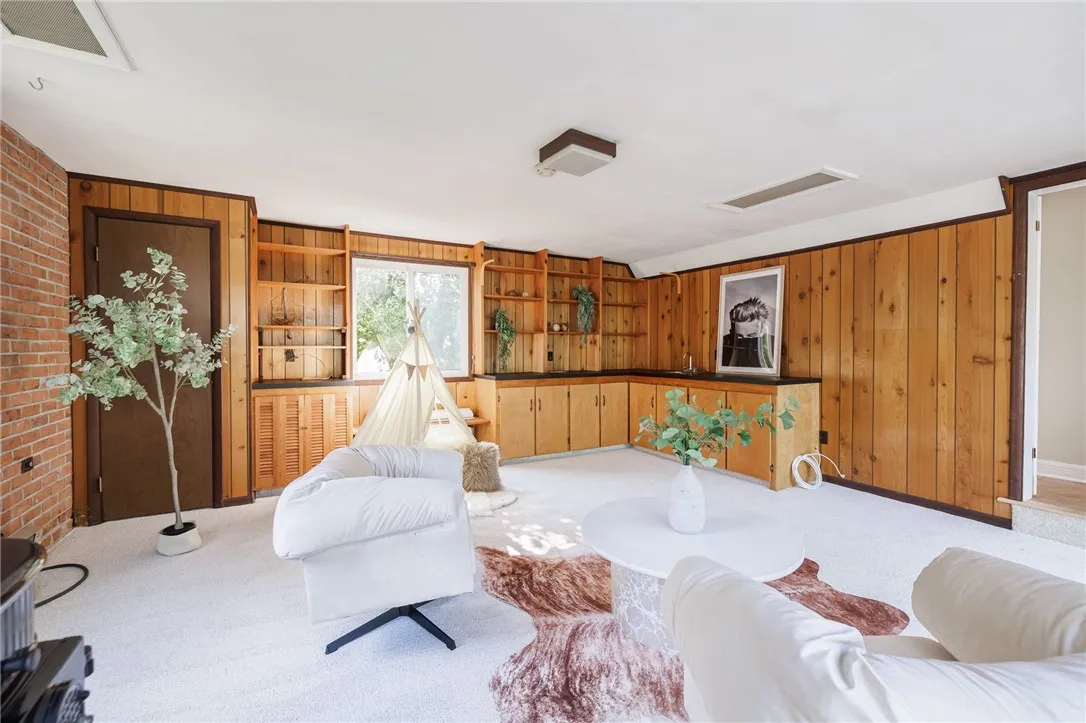 441 Claybourne Road, Brighton, New York 14618, Brighton, New York 14618, 5 Bedrooms Bedrooms, 10 Rooms Rooms,3 BathroomsBathrooms,Residential,For Sale,441 Claybourne Road, Brighton, New York 14618,R1621332