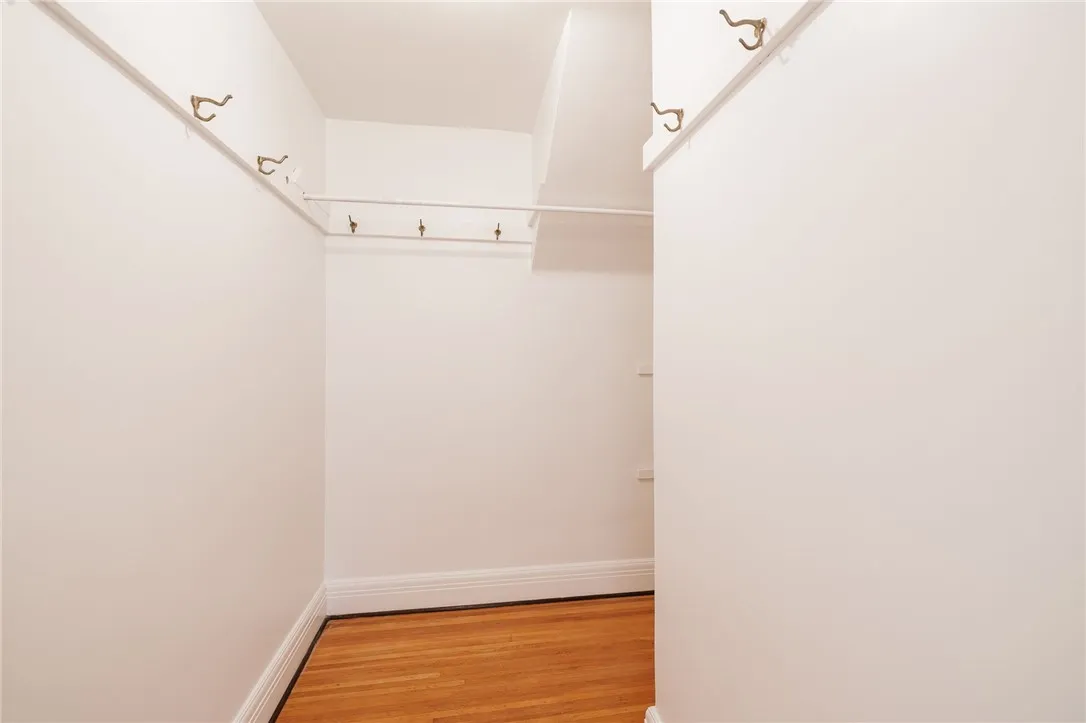 441 Claybourne Road, Brighton, New York 14618, Brighton, New York 14618, 5 Bedrooms Bedrooms, 10 Rooms Rooms,3 BathroomsBathrooms,Residential,For Sale,441 Claybourne Road, Brighton, New York 14618,R1621332