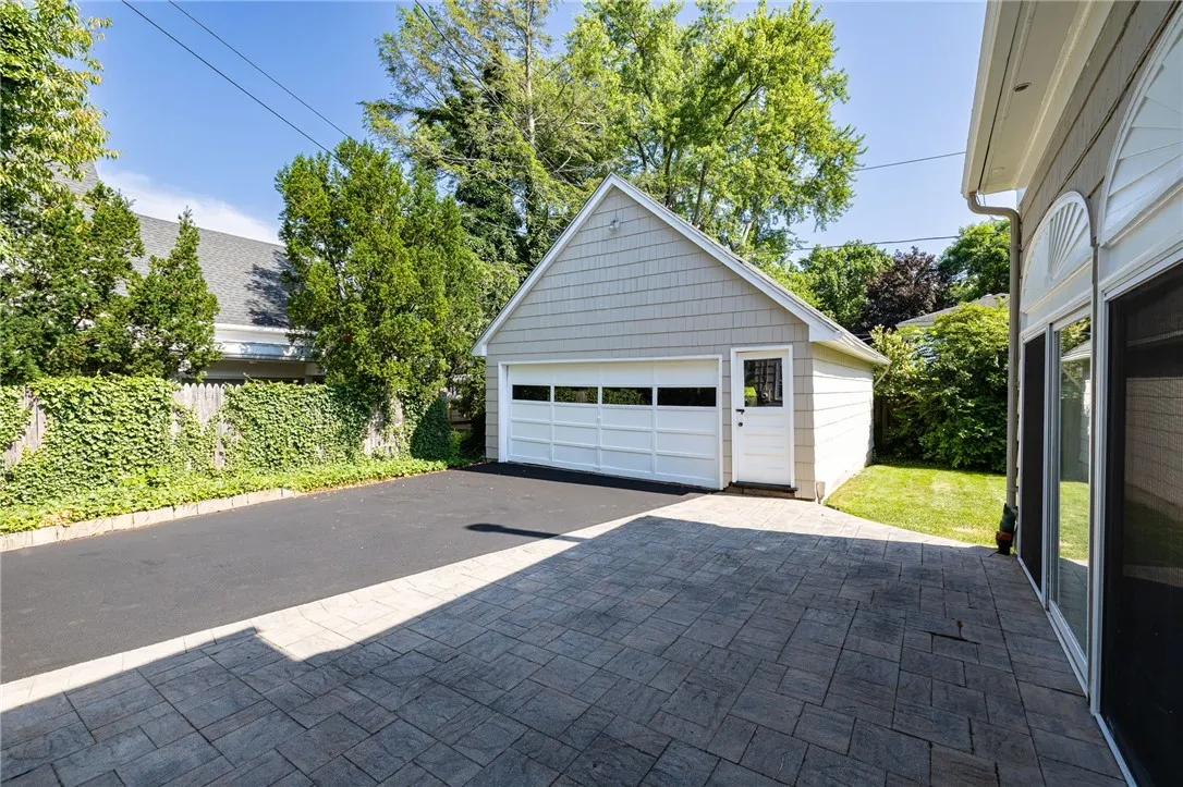 441 Claybourne Road, Brighton, New York 14618, Brighton, New York 14618, 5 Bedrooms Bedrooms, 10 Rooms Rooms,3 BathroomsBathrooms,Residential,For Sale,441 Claybourne Road, Brighton, New York 14618,R1621332