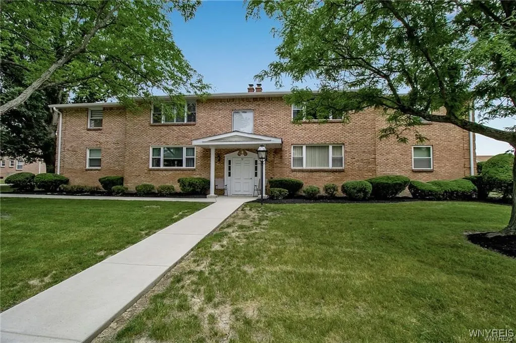 72 Old Lyme Drive 3, Amherst, New York 14221, Amherst, New York 14221, 2 Bedrooms Bedrooms, 5 Rooms Rooms,1 BathroomBathrooms,Residential,For Sale,72 Old Lyme Drive 3, Amherst, New York 14221,B1622008