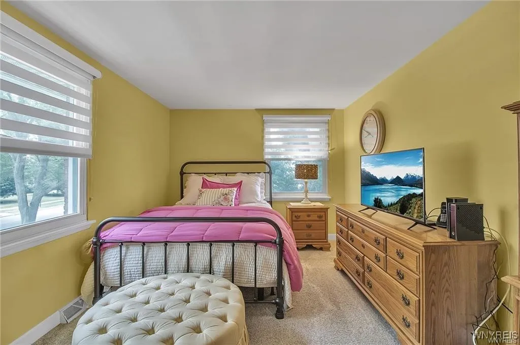 72 Old Lyme Drive 3, Amherst, New York 14221, Amherst, New York 14221, 2 Bedrooms Bedrooms, 5 Rooms Rooms,1 BathroomBathrooms,Residential,For Sale,72 Old Lyme Drive 3, Amherst, New York 14221,B1622008