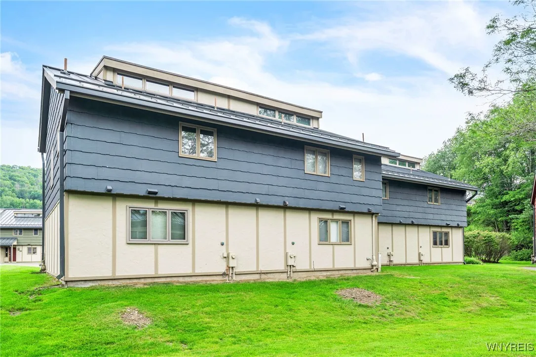 48 Alpine, Ellicottville, New York 14731, Ellicottville, New York 14731, 3 Bedrooms Bedrooms, 8 Rooms Rooms,2 BathroomsBathrooms,Residential,For Sale,48 Alpine, Ellicottville, New York 14731,B1622012