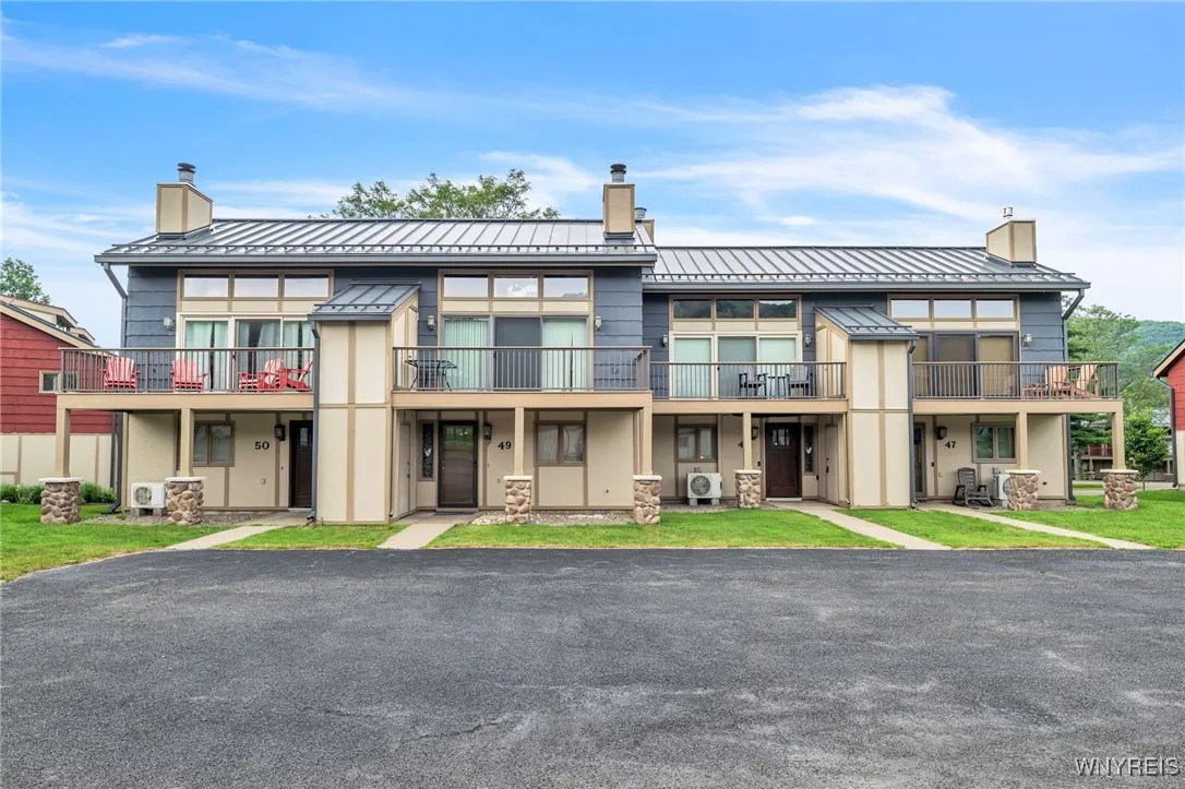 48 Alpine, Ellicottville, New York 14731, Ellicottville, New York 14731, 3 Bedrooms Bedrooms, 8 Rooms Rooms,2 BathroomsBathrooms,Residential,For Sale,48 Alpine, Ellicottville, New York 14731,B1622012