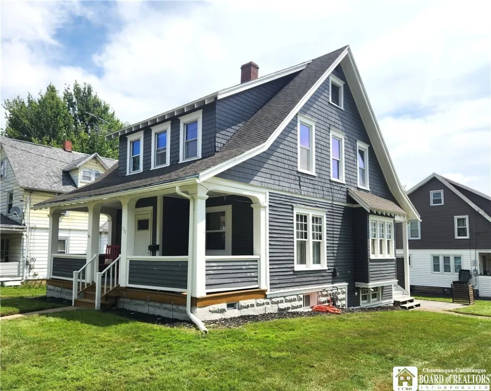 131 Sampson Street, Jamestown, New York 14701, Jamestown, New York 14701, 3 Bedrooms Bedrooms, 8 Rooms Rooms,2 BathroomsBathrooms,Residential,Closed,131 Sampson Street, Jamestown, New York 14701,0,R1620938