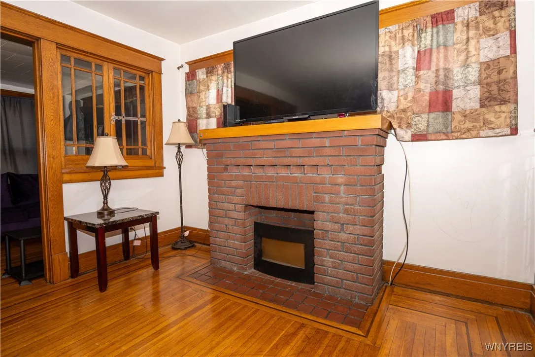 181 Ericson Avenue, Buffalo, New York 14215, Buffalo, New York 14215, 3 Bedrooms Bedrooms, 6 Rooms Rooms,1 BathroomBathrooms,Residential,For Sale,181 Ericson Avenue, Buffalo, New York 14215,B1619199