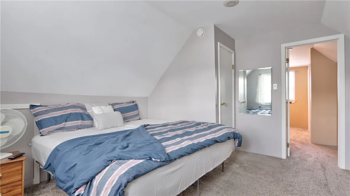 81 Oak Street, Geneva City, New York 14456, Geneva City, New York 14456, 4 Bedrooms Bedrooms, 7 Rooms Rooms,1 BathroomBathrooms,Residential,For Sale,81 Oak Street, Geneva City, New York 14456,0,R1621406