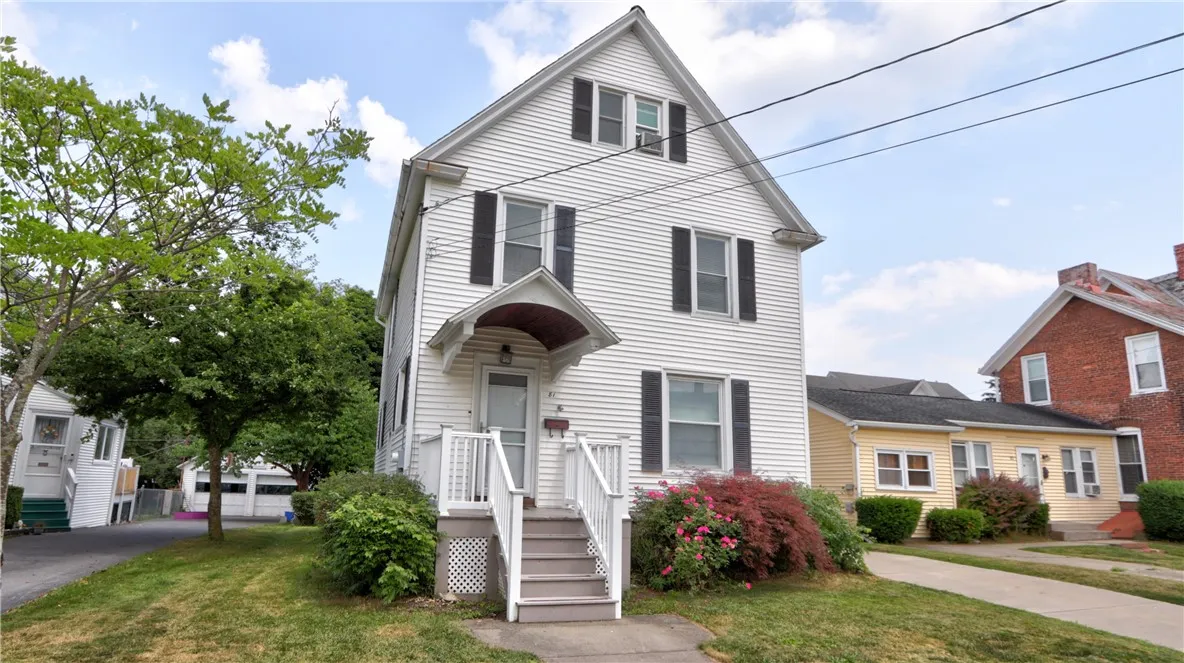 81 Oak Street, Geneva City, New York 14456, Geneva City, New York 14456, 4 Bedrooms Bedrooms, 7 Rooms Rooms,1 BathroomBathrooms,Residential,For Sale,81 Oak Street, Geneva City, New York 14456,0,R1621406