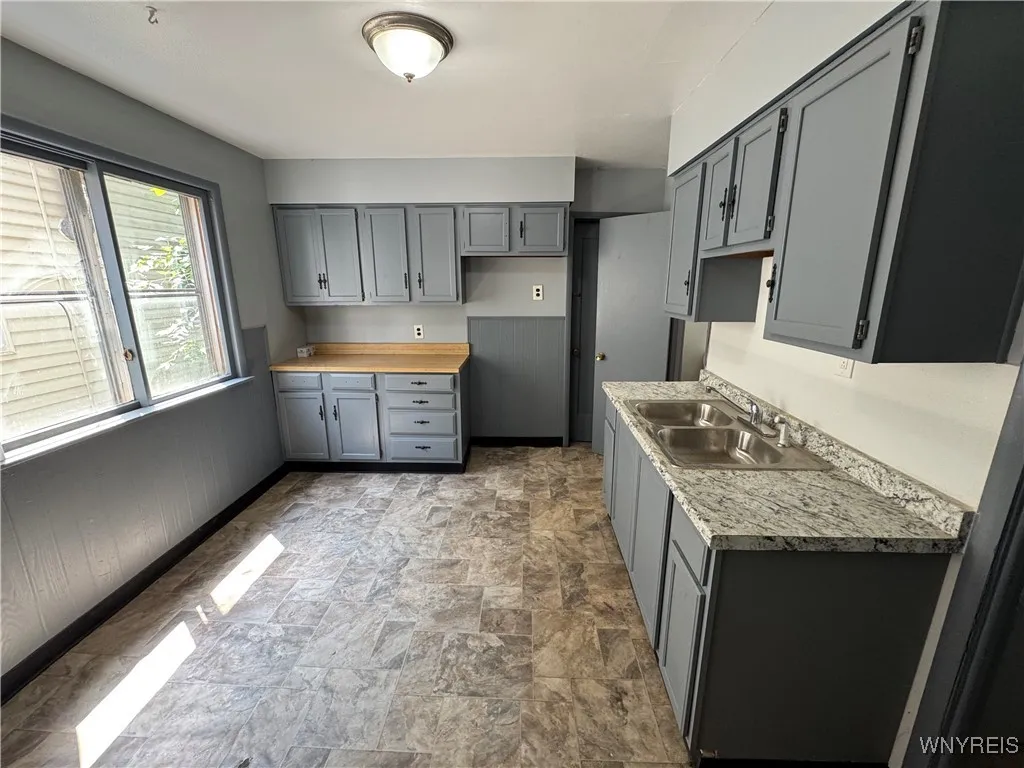 360 Longnecker Street, Buffalo, New York 14206, Buffalo, New York 14206, 3 Bedrooms Bedrooms, ,2 BathroomsBathrooms,Residential,For Sale,360 Longnecker Street, Buffalo, New York 14206,B1619887