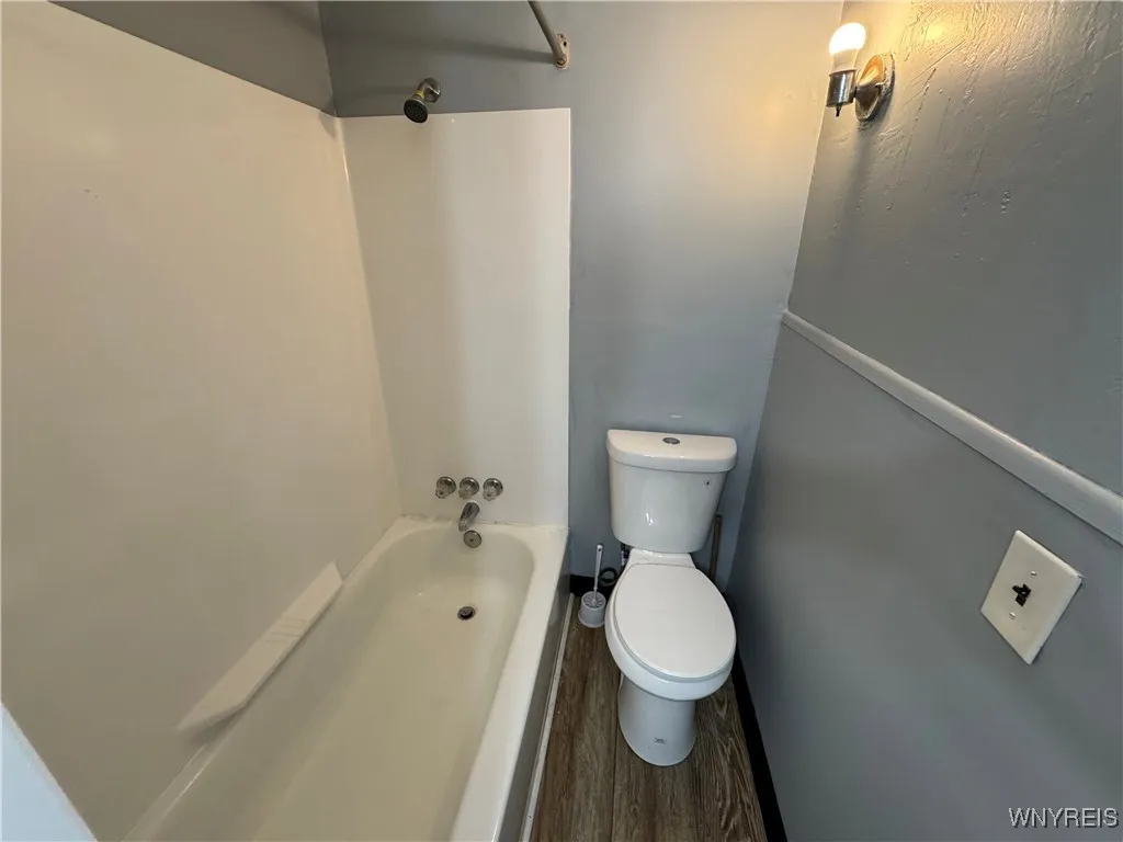 360 Longnecker Street, Buffalo, New York 14206, Buffalo, New York 14206, 3 Bedrooms Bedrooms, ,2 BathroomsBathrooms,Residential,For Sale,360 Longnecker Street, Buffalo, New York 14206,B1619887