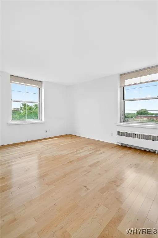 Buffalo, New York 14222, 2 Bedrooms Bedrooms, 8 Rooms Rooms,2 BathroomsBathrooms,Residential,For Sale,B1619548