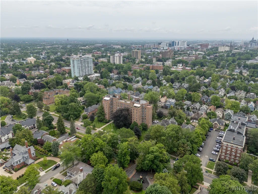 Buffalo, New York 14222, 2 Bedrooms Bedrooms, 8 Rooms Rooms,2 BathroomsBathrooms,Residential,For Sale,B1619548