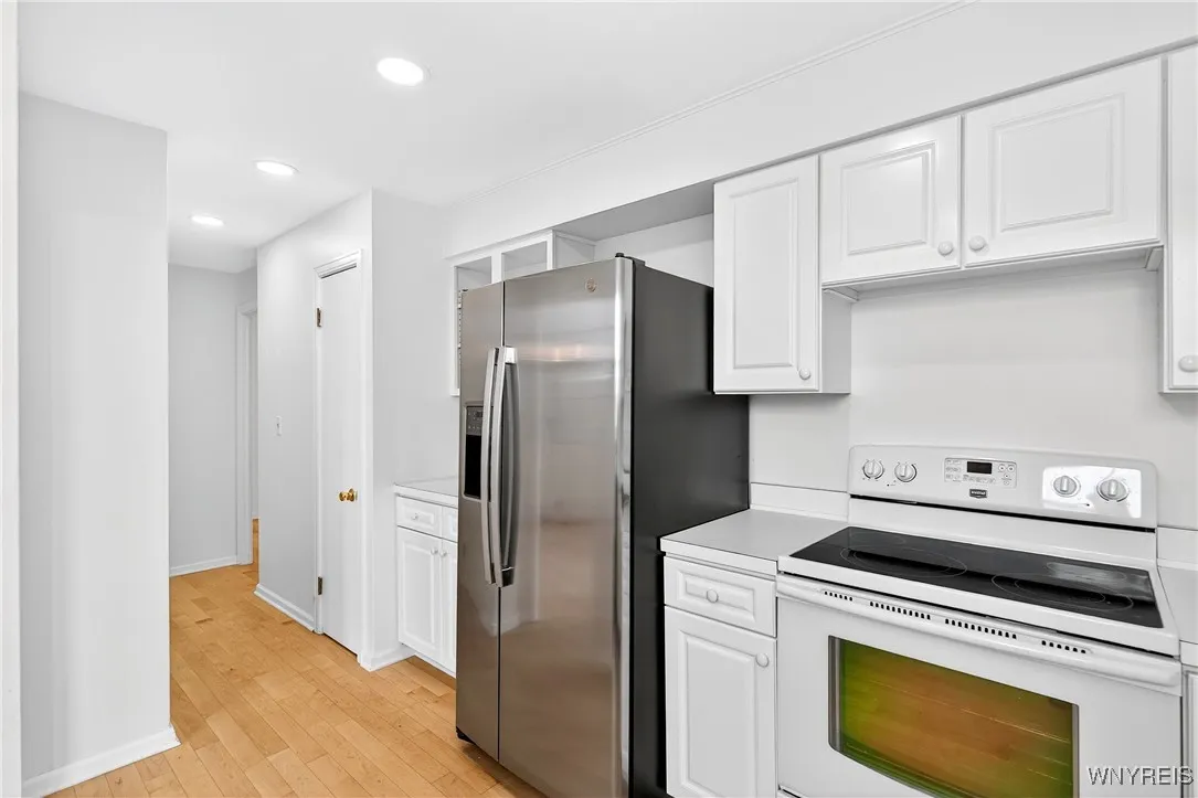 Buffalo, New York 14222, 2 Bedrooms Bedrooms, 8 Rooms Rooms,2 BathroomsBathrooms,Residential,For Sale,B1619548