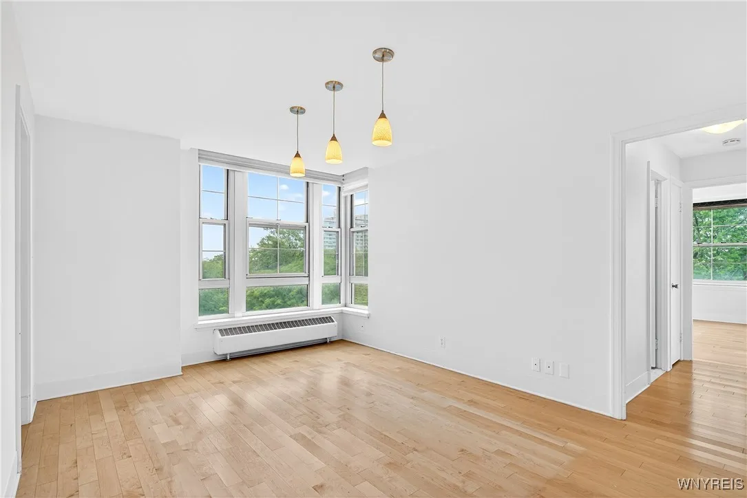 Buffalo, New York 14222, 2 Bedrooms Bedrooms, 8 Rooms Rooms,2 BathroomsBathrooms,Residential,For Sale,B1619548