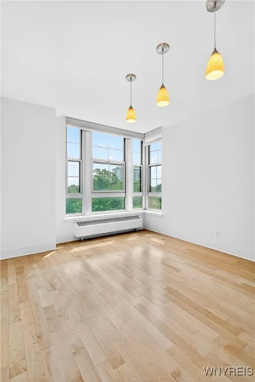 Buffalo, New York 14222, 2 Bedrooms Bedrooms, 8 Rooms Rooms,2 BathroomsBathrooms,Residential,For Sale,B1619548