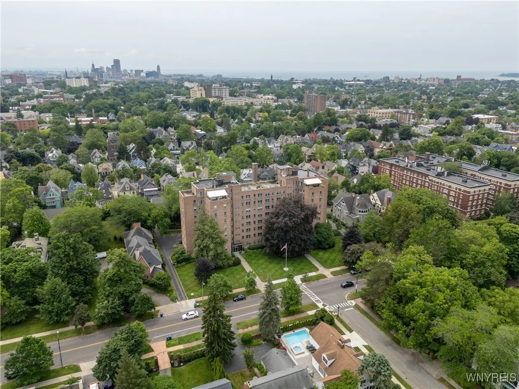 Buffalo, New York 14222, 2 Bedrooms Bedrooms, 8 Rooms Rooms,2 BathroomsBathrooms,Residential,For Sale,B1619548