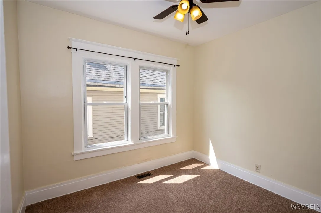 2363 Niagara Street, Buffalo, New York 14207, Buffalo, New York 14207, 7 Bedrooms Bedrooms, ,3 BathroomsBathrooms,Residential,For Sale,2363 Niagara Street, Buffalo, New York 14207,B1621680