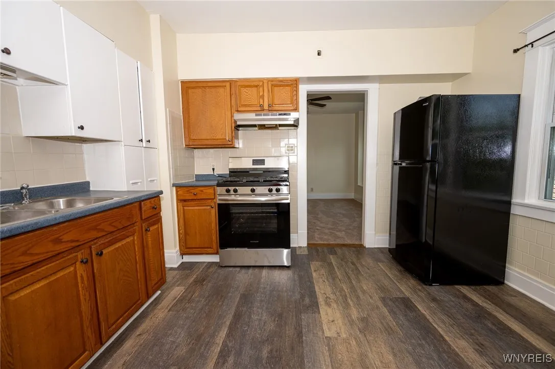 2363 Niagara Street, Buffalo, New York 14207, Buffalo, New York 14207, 7 Bedrooms Bedrooms, ,3 BathroomsBathrooms,Residential,For Sale,2363 Niagara Street, Buffalo, New York 14207,B1621680