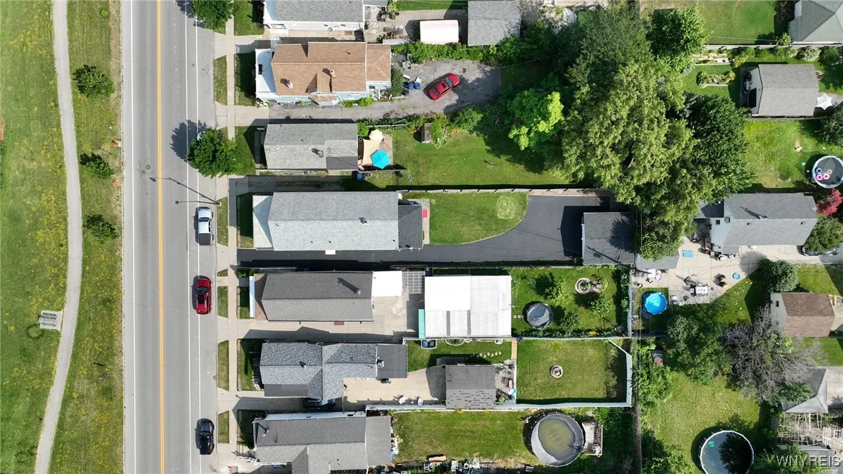 2363 Niagara Street, Buffalo, New York 14207, Buffalo, New York 14207, 7 Bedrooms Bedrooms, ,3 BathroomsBathrooms,Residential,For Sale,2363 Niagara Street, Buffalo, New York 14207,B1621680