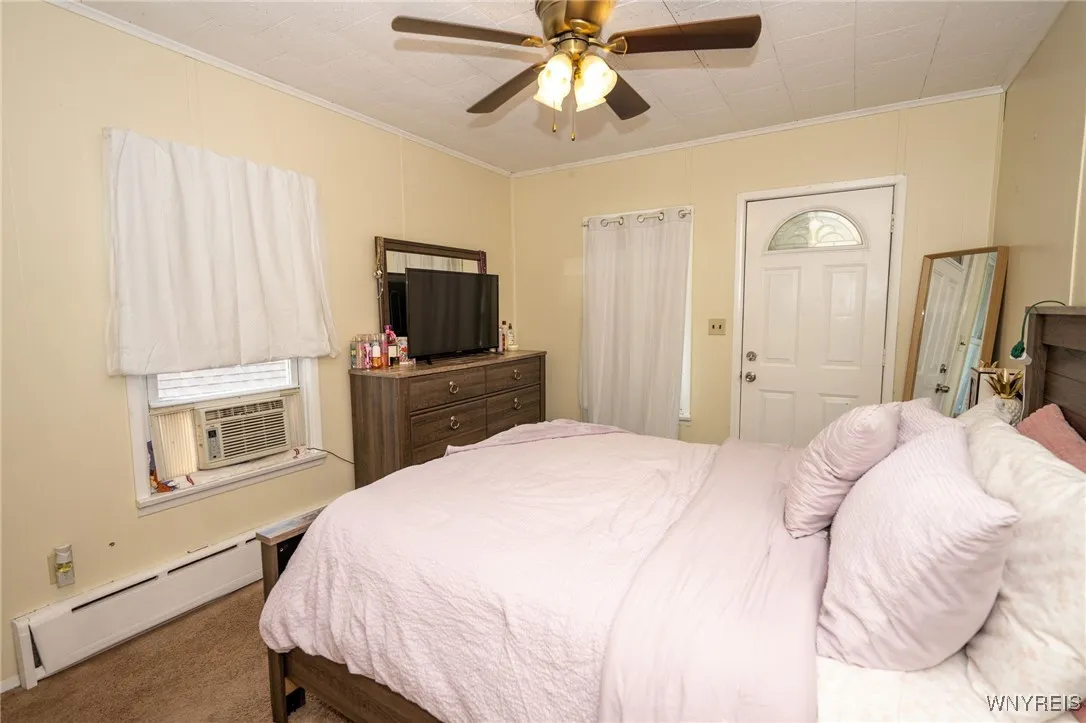 2363 Niagara Street, Buffalo, New York 14207, Buffalo, New York 14207, 7 Bedrooms Bedrooms, ,3 BathroomsBathrooms,Residential,For Sale,2363 Niagara Street, Buffalo, New York 14207,B1621680