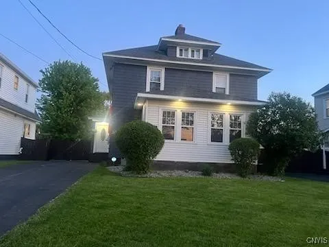 567 Grant Boulevard, Syracuse, New York 13203, Syracuse, New York 13203, 3 Bedrooms Bedrooms, 8 Rooms Rooms,1 BathroomBathrooms,Residential,For Sale,567 Grant Boulevard, Syracuse, New York 13203,S1621839