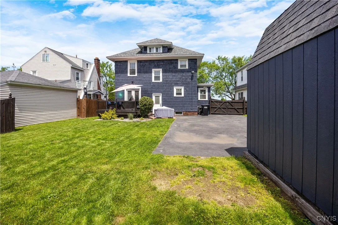 567 Grant Boulevard, Syracuse, New York 13203, Syracuse, New York 13203, 3 Bedrooms Bedrooms, 8 Rooms Rooms,1 BathroomBathrooms,Residential,For Sale,567 Grant Boulevard, Syracuse, New York 13203,S1621839
