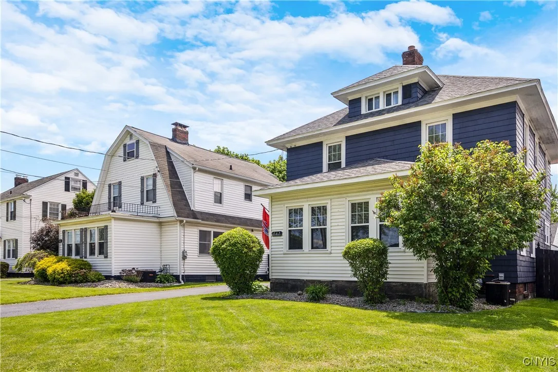 567 Grant Boulevard, Syracuse, New York 13203, Syracuse, New York 13203, 3 Bedrooms Bedrooms, 8 Rooms Rooms,1 BathroomBathrooms,Residential,For Sale,567 Grant Boulevard, Syracuse, New York 13203,S1621839