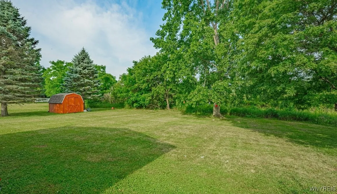 5650 Keck Road, Lockport Town, New York 14094, Lockport Town, New York 14094, 3 Bedrooms Bedrooms, 11 Rooms Rooms,2 BathroomsBathrooms,Residential,Closed,5650 Keck Road, Lockport Town, New York 14094,0,B1621168