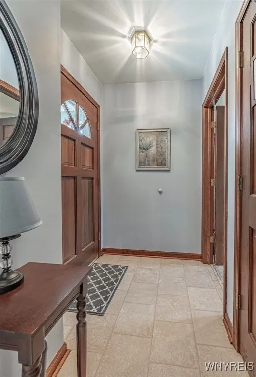 5650 Keck Road, Lockport Town, New York 14094, Lockport Town, New York 14094, 3 Bedrooms Bedrooms, 11 Rooms Rooms,2 BathroomsBathrooms,Residential,Closed,5650 Keck Road, Lockport Town, New York 14094,0,B1621168