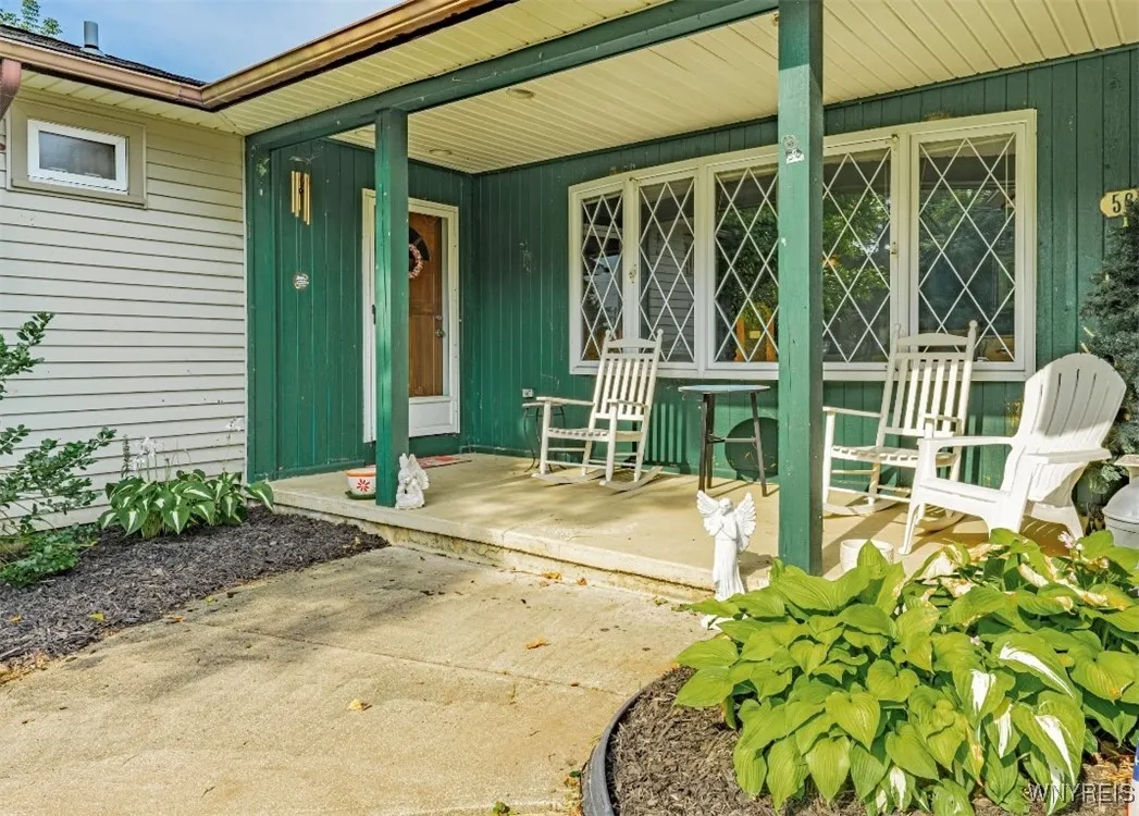 5650 Keck Road, Lockport Town, New York 14094, Lockport Town, New York 14094, 3 Bedrooms Bedrooms, 11 Rooms Rooms,2 BathroomsBathrooms,Residential,Closed,5650 Keck Road, Lockport Town, New York 14094,0,B1621168