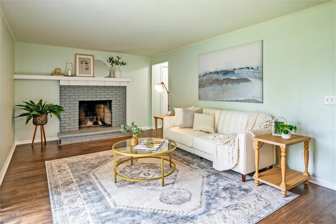 42 Twin Circle Drive, Gates, New York 14624, Gates, New York 14624, 4 Bedrooms Bedrooms, 4 Rooms Rooms,2 BathroomsBathrooms,Residential,Closed,42 Twin Circle Drive, Gates, New York 14624,0,R1621481