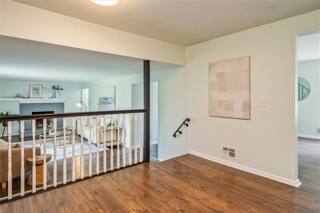 42 Twin Circle Drive, Gates, New York 14624, Gates, New York 14624, 4 Bedrooms Bedrooms, 4 Rooms Rooms,2 BathroomsBathrooms,Residential,Closed,42 Twin Circle Drive, Gates, New York 14624,0,R1621481