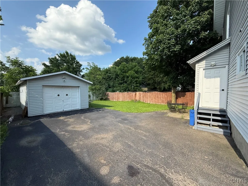 90 East Court Street, Cortland, New York 13045, Cortland, New York 13045, 4 Bedrooms Bedrooms, 8 Rooms Rooms,1 BathroomBathrooms,Residential,Closed,90 East Court Street, Cortland, New York 13045,0,S1621711