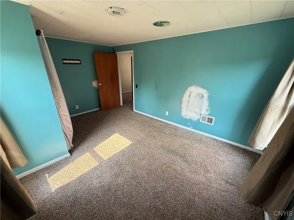 90 East Court Street, Cortland, New York 13045, Cortland, New York 13045, 4 Bedrooms Bedrooms, 8 Rooms Rooms,1 BathroomBathrooms,Residential,Closed,90 East Court Street, Cortland, New York 13045,0,S1621711