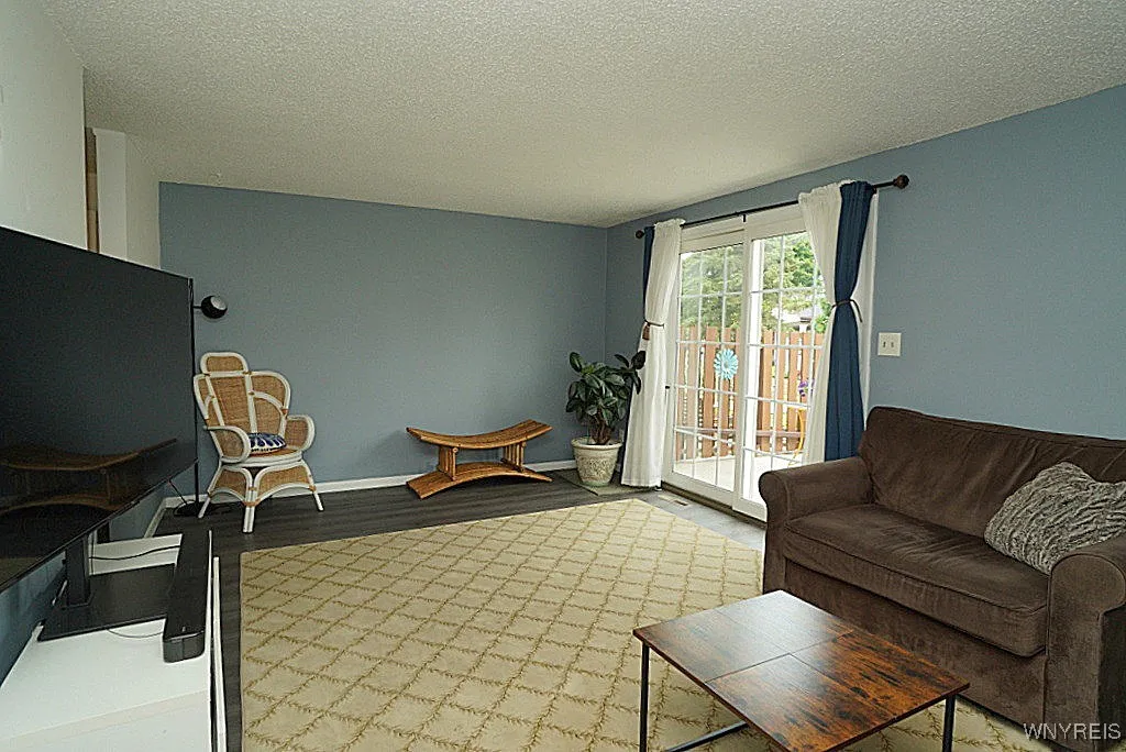 240 Stepping Stone Lane, Orchard Park, New York 14, Orchard Park, New York 14127, 2 Bedrooms Bedrooms, 5 Rooms Rooms,1 BathroomBathrooms,Residential,For Sale,240 Stepping Stone Lane, Orchard Park, New York 14,B1621350