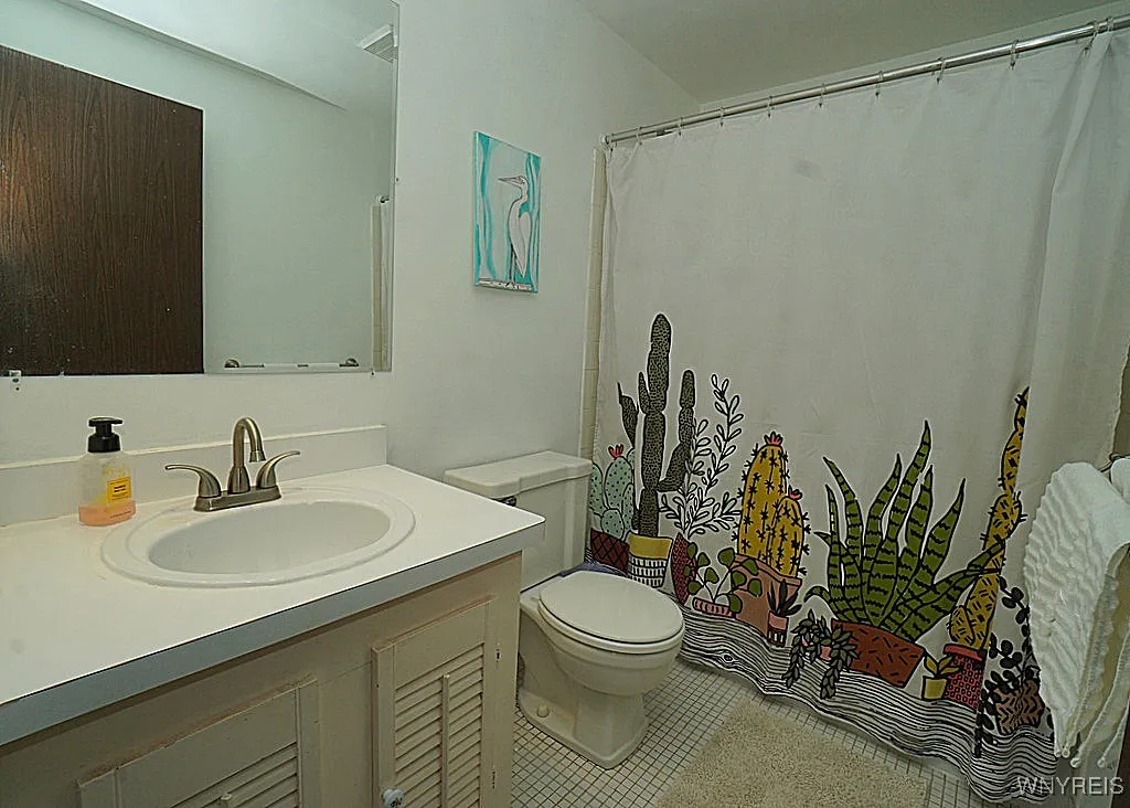 240 Stepping Stone Lane, Orchard Park, New York 14, Orchard Park, New York 14127, 2 Bedrooms Bedrooms, 5 Rooms Rooms,1 BathroomBathrooms,Residential,For Sale,240 Stepping Stone Lane, Orchard Park, New York 14,B1621350