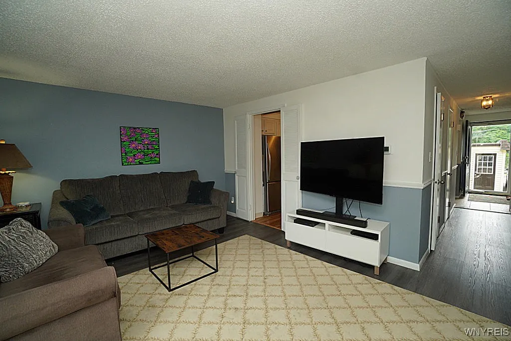 240 Stepping Stone Lane, Orchard Park, New York 14, Orchard Park, New York 14127, 2 Bedrooms Bedrooms, 5 Rooms Rooms,1 BathroomBathrooms,Residential,For Sale,240 Stepping Stone Lane, Orchard Park, New York 14,B1621350