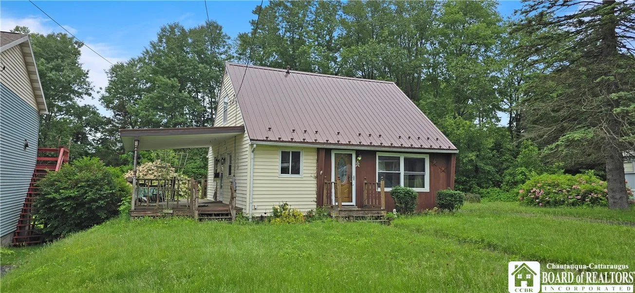 6 Fuller Street, Mt Jewett Boro, Pennsylvania 1674, Mt Jewett Boro, Pennsylvania 16740, 3 Bedrooms Bedrooms, 5 Rooms Rooms,1 BathroomBathrooms,Residential,For Sale,6 Fuller Street, Mt Jewett Boro, Pennsylvania 1674,R1622034