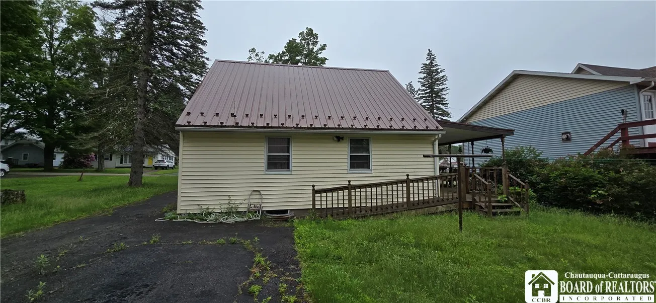 6 Fuller Street, Mt Jewett Boro, Pennsylvania 1674, Mt Jewett Boro, Pennsylvania 16740, 3 Bedrooms Bedrooms, 5 Rooms Rooms,1 BathroomBathrooms,Residential,For Sale,6 Fuller Street, Mt Jewett Boro, Pennsylvania 1674,R1622034