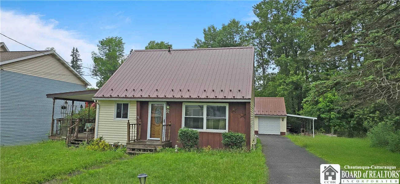 6 Fuller Street, Mt Jewett Boro, Pennsylvania 1674, Mt Jewett Boro, Pennsylvania 16740, 3 Bedrooms Bedrooms, 5 Rooms Rooms,1 BathroomBathrooms,Residential,For Sale,6 Fuller Street, Mt Jewett Boro, Pennsylvania 1674,R1622034