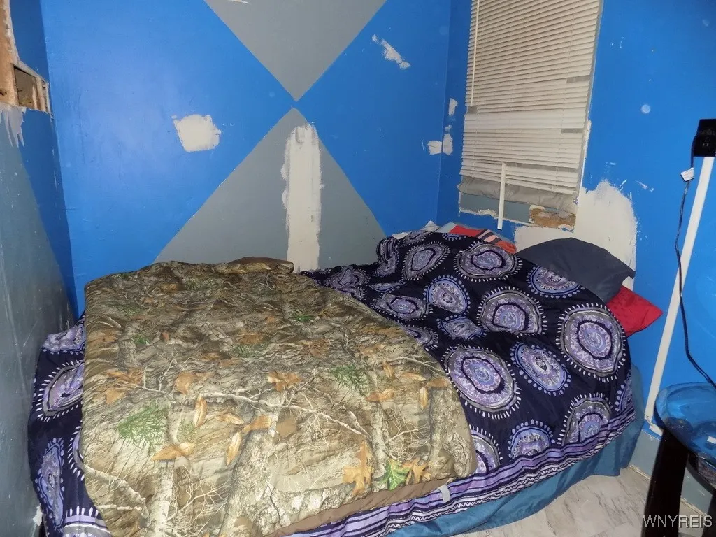 218 Strauss Street, Buffalo, New York 14211, Buffalo, New York 14211, 3 Bedrooms Bedrooms, ,2 BathroomsBathrooms,Residential,For Sale,218 Strauss Street, Buffalo, New York 14211,B1620995