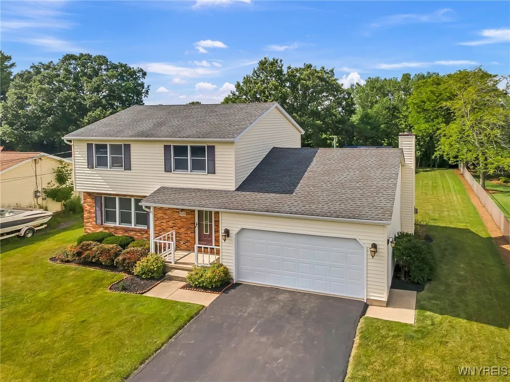 6103 Reger Drive, Lockport Town, New York 14094, Lockport Town, New York 14094, 3 Bedrooms Bedrooms, 7 Rooms Rooms,1 BathroomBathrooms,Residential,For Sale,6103 Reger Drive, Lockport Town, New York 14094,B1621915
