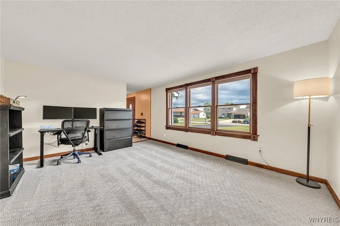 6103 Reger Drive, Lockport Town, New York 14094, Lockport Town, New York 14094, 3 Bedrooms Bedrooms, 7 Rooms Rooms,1 BathroomBathrooms,Residential,For Sale,6103 Reger Drive, Lockport Town, New York 14094,B1621915