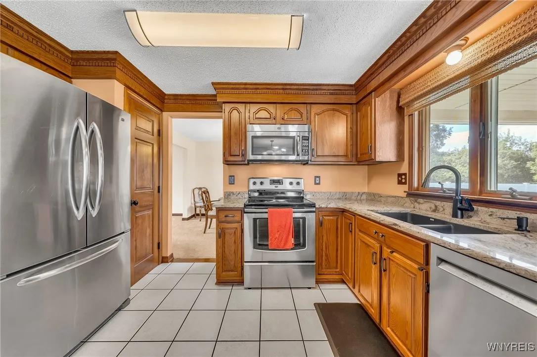 6103 Reger Drive, Lockport Town, New York 14094, Lockport Town, New York 14094, 3 Bedrooms Bedrooms, 7 Rooms Rooms,1 BathroomBathrooms,Residential,For Sale,6103 Reger Drive, Lockport Town, New York 14094,B1621915