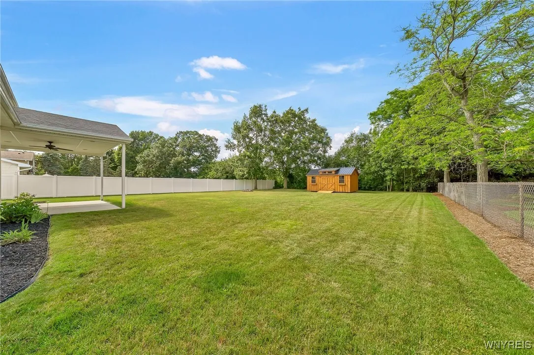 6103 Reger Drive, Lockport Town, New York 14094, Lockport Town, New York 14094, 3 Bedrooms Bedrooms, 7 Rooms Rooms,1 BathroomBathrooms,Residential,For Sale,6103 Reger Drive, Lockport Town, New York 14094,B1621915