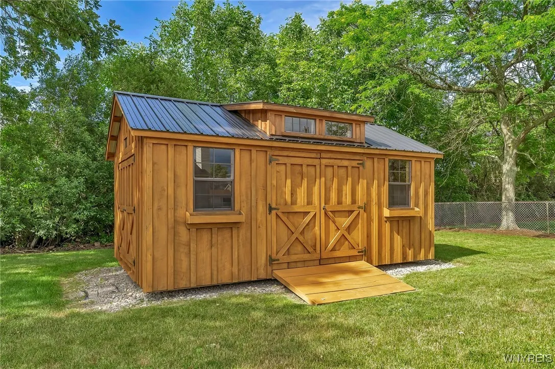 6103 Reger Drive, Lockport Town, New York 14094, Lockport Town, New York 14094, 3 Bedrooms Bedrooms, 7 Rooms Rooms,1 BathroomBathrooms,Residential,For Sale,6103 Reger Drive, Lockport Town, New York 14094,B1621915