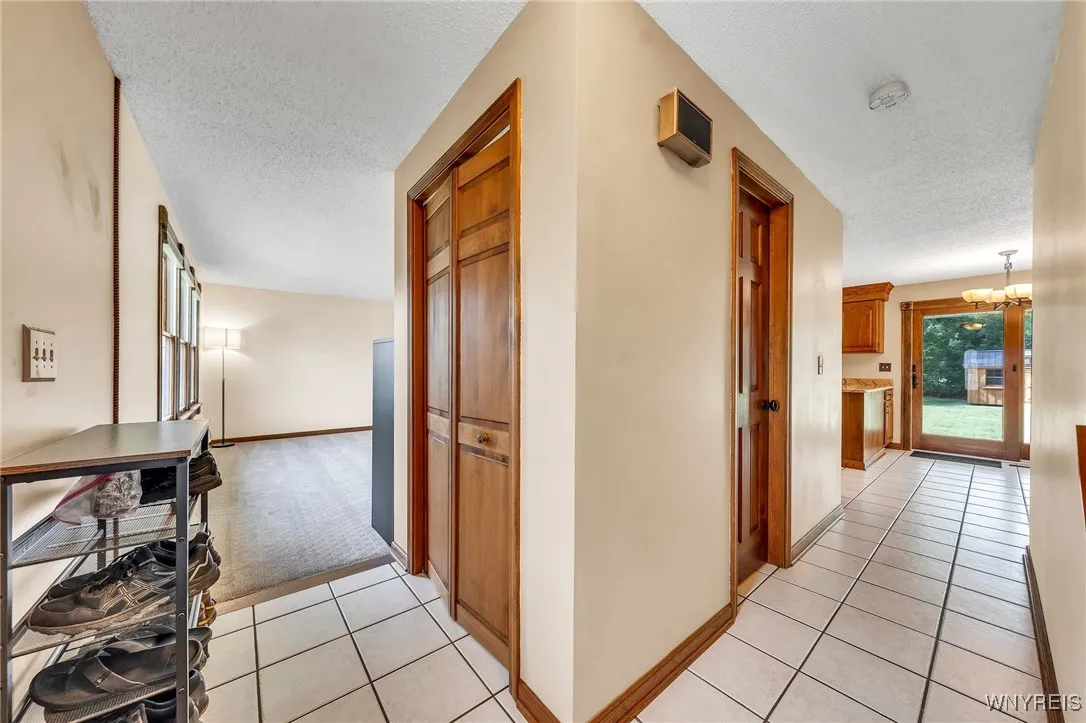6103 Reger Drive, Lockport Town, New York 14094, Lockport Town, New York 14094, 3 Bedrooms Bedrooms, 7 Rooms Rooms,1 BathroomBathrooms,Residential,For Sale,6103 Reger Drive, Lockport Town, New York 14094,B1621915