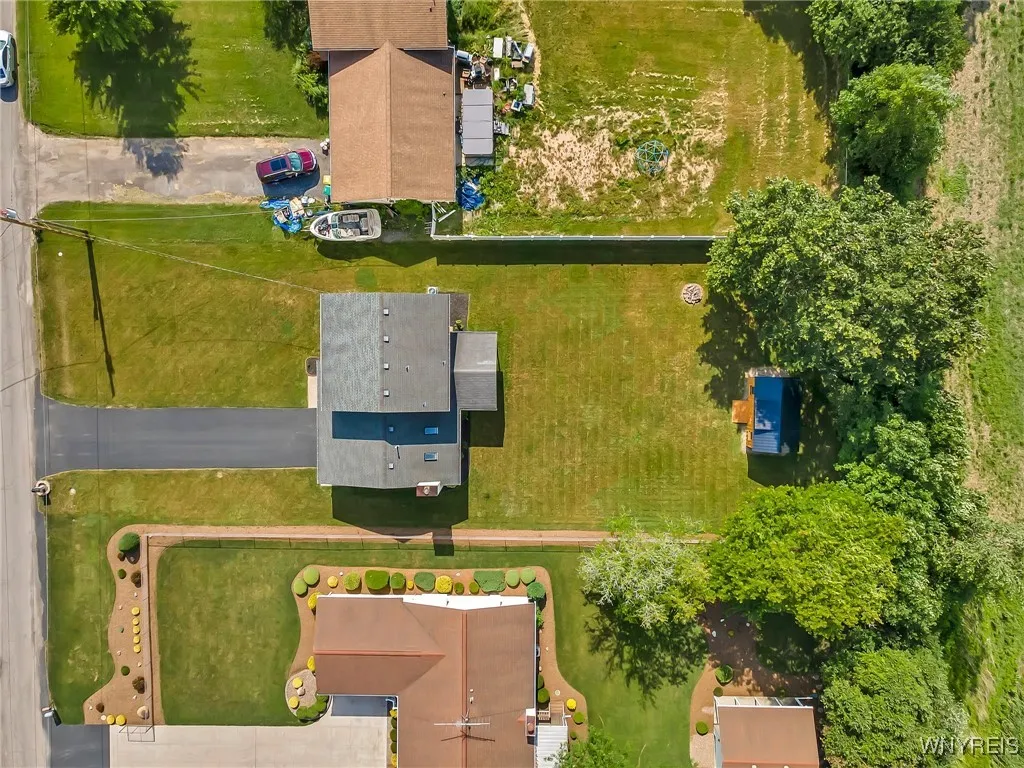6103 Reger Drive, Lockport Town, New York 14094, Lockport Town, New York 14094, 3 Bedrooms Bedrooms, 7 Rooms Rooms,1 BathroomBathrooms,Residential,For Sale,6103 Reger Drive, Lockport Town, New York 14094,B1621915