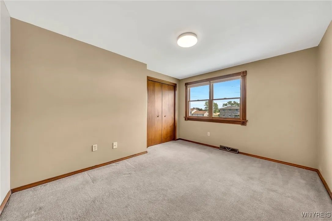 6103 Reger Drive, Lockport Town, New York 14094, Lockport Town, New York 14094, 3 Bedrooms Bedrooms, 7 Rooms Rooms,1 BathroomBathrooms,Residential,For Sale,6103 Reger Drive, Lockport Town, New York 14094,B1621915