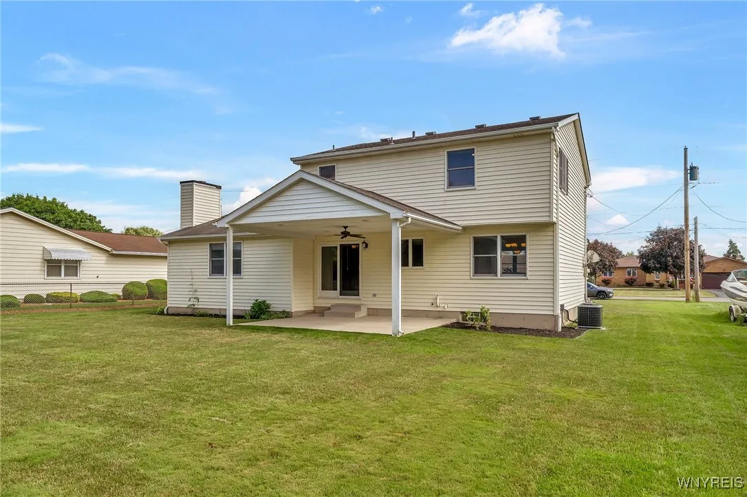 6103 Reger Drive, Lockport Town, New York 14094, Lockport Town, New York 14094, 3 Bedrooms Bedrooms, 7 Rooms Rooms,1 BathroomBathrooms,Residential,For Sale,6103 Reger Drive, Lockport Town, New York 14094,B1621915