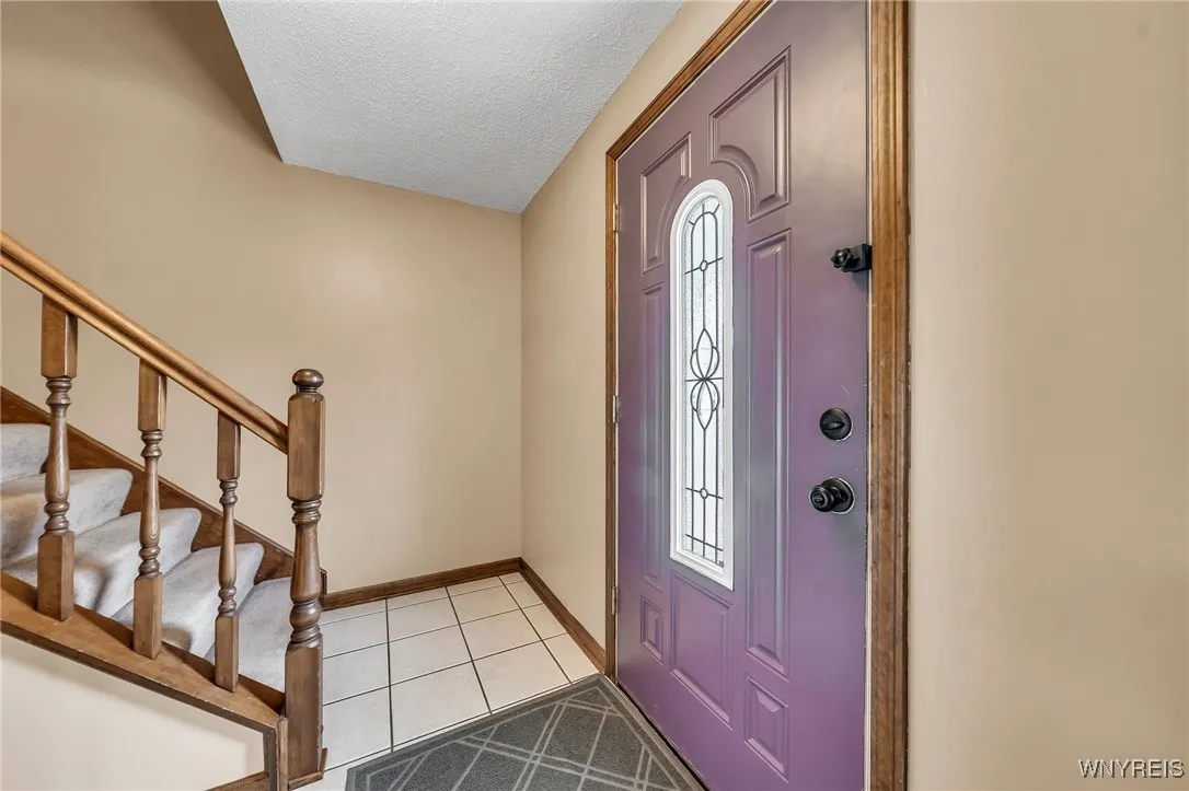 6103 Reger Drive, Lockport Town, New York 14094, Lockport Town, New York 14094, 3 Bedrooms Bedrooms, 7 Rooms Rooms,1 BathroomBathrooms,Residential,For Sale,6103 Reger Drive, Lockport Town, New York 14094,B1621915
